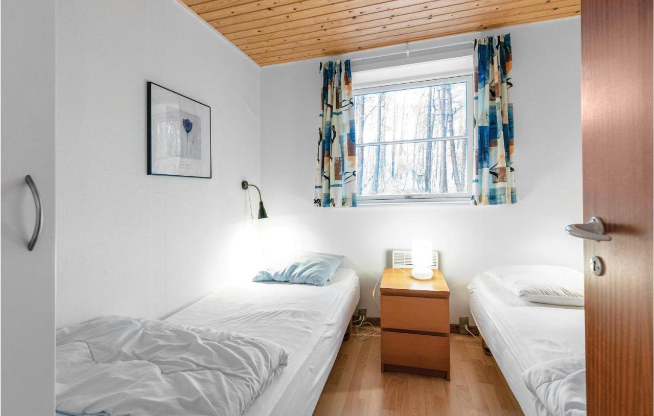 3 Bedroom Cozy Home In Neksø Exterior foto