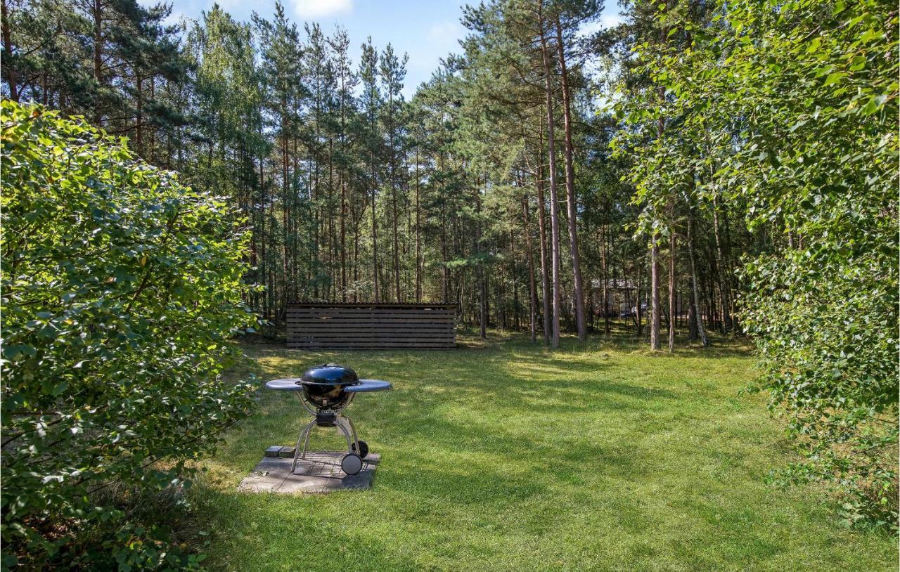 3 Bedroom Cozy Home In Neksø Exterior foto